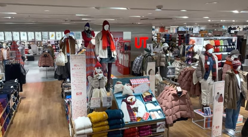 uniqlo easter opening hours uniqlo black friday opening hours
